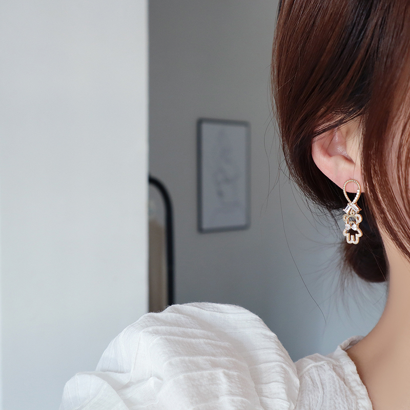 Boucle d'oreille en cristal de - Body Jewelry Diamond avis et prix